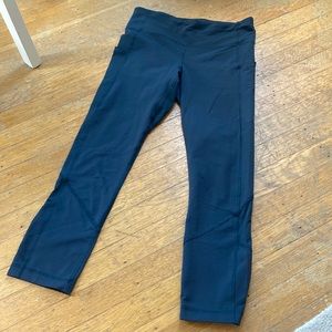 Lululemon cropped running leggings!